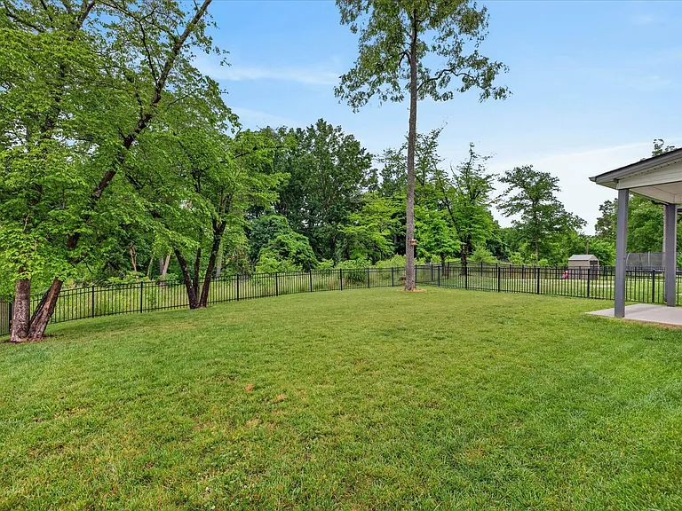 1437 Citadel Dr — Photo 40