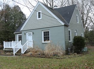 1221 Woodland Ave NW, Grand Rapids, MI