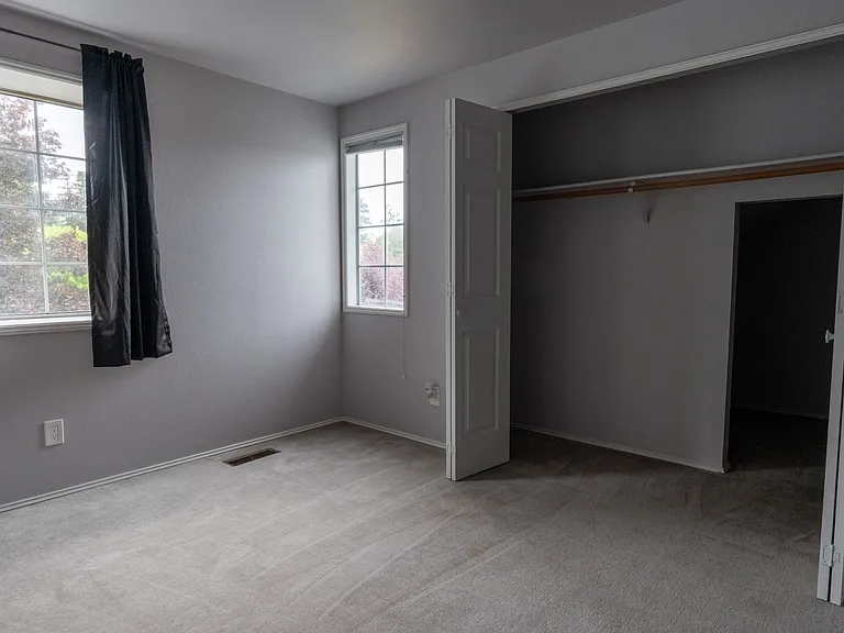 Upstairs bedroom 1