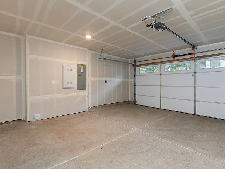 15423 Admiralty Way #B7 — Photo 37