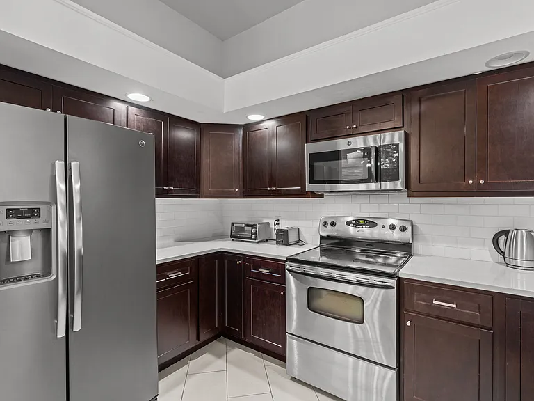 1422 Dolman St — Photo 23