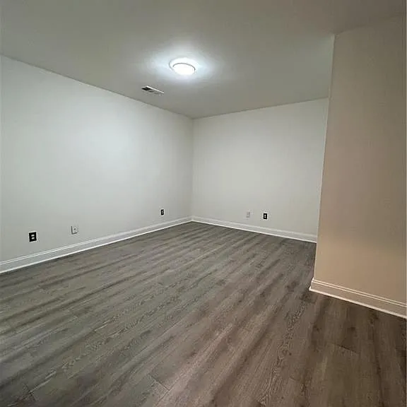 9051 Bayrose Cir — Photo 15