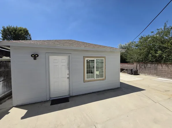 10533 Nassau Ave, Sunland, CA 91040
