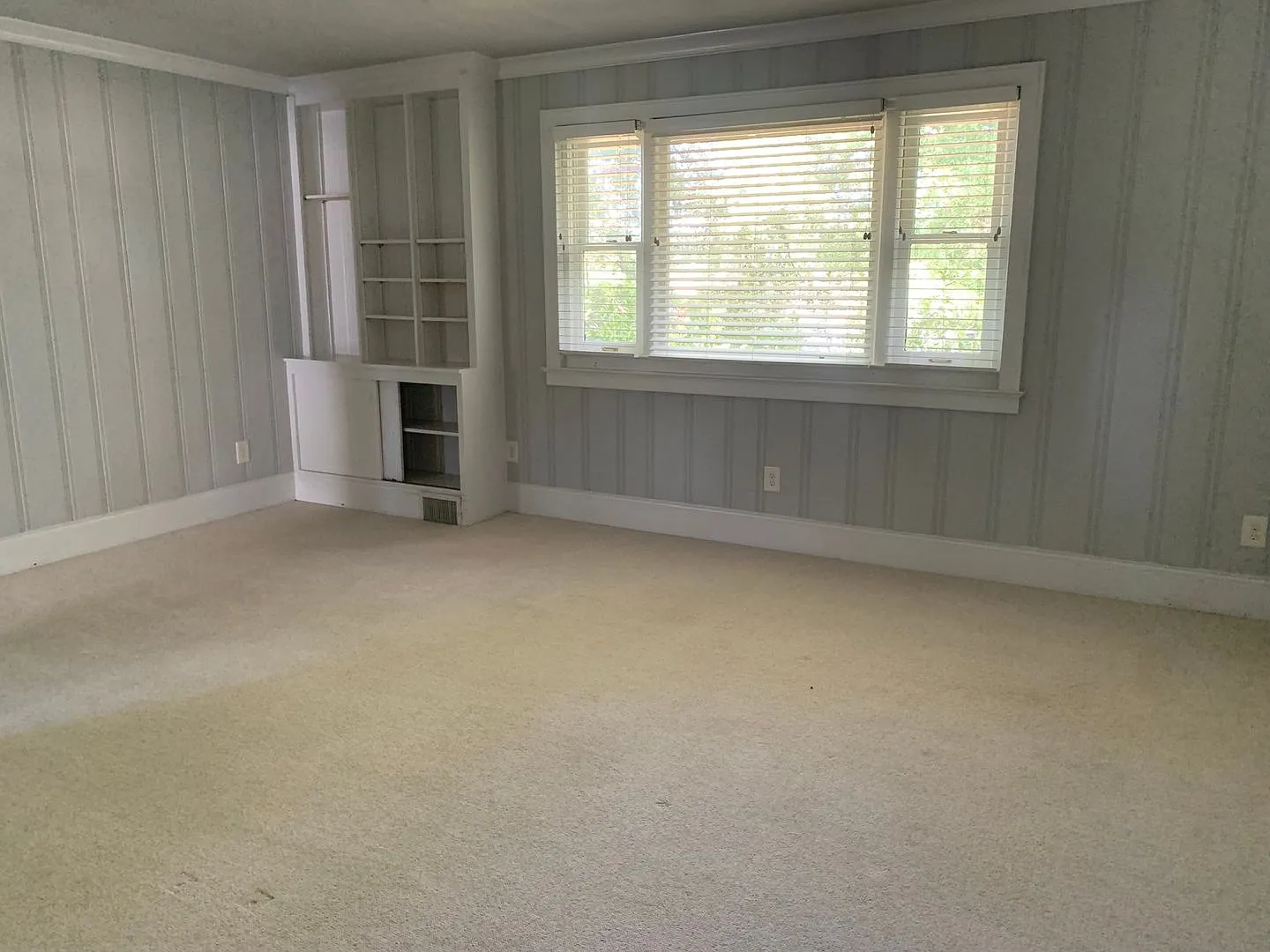 Lovely Three Bedroom Home in Huntersville! — Photo 4