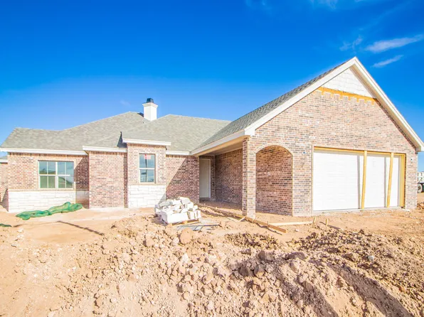 1002 N 3rd St, Wolfforth, TX 79382