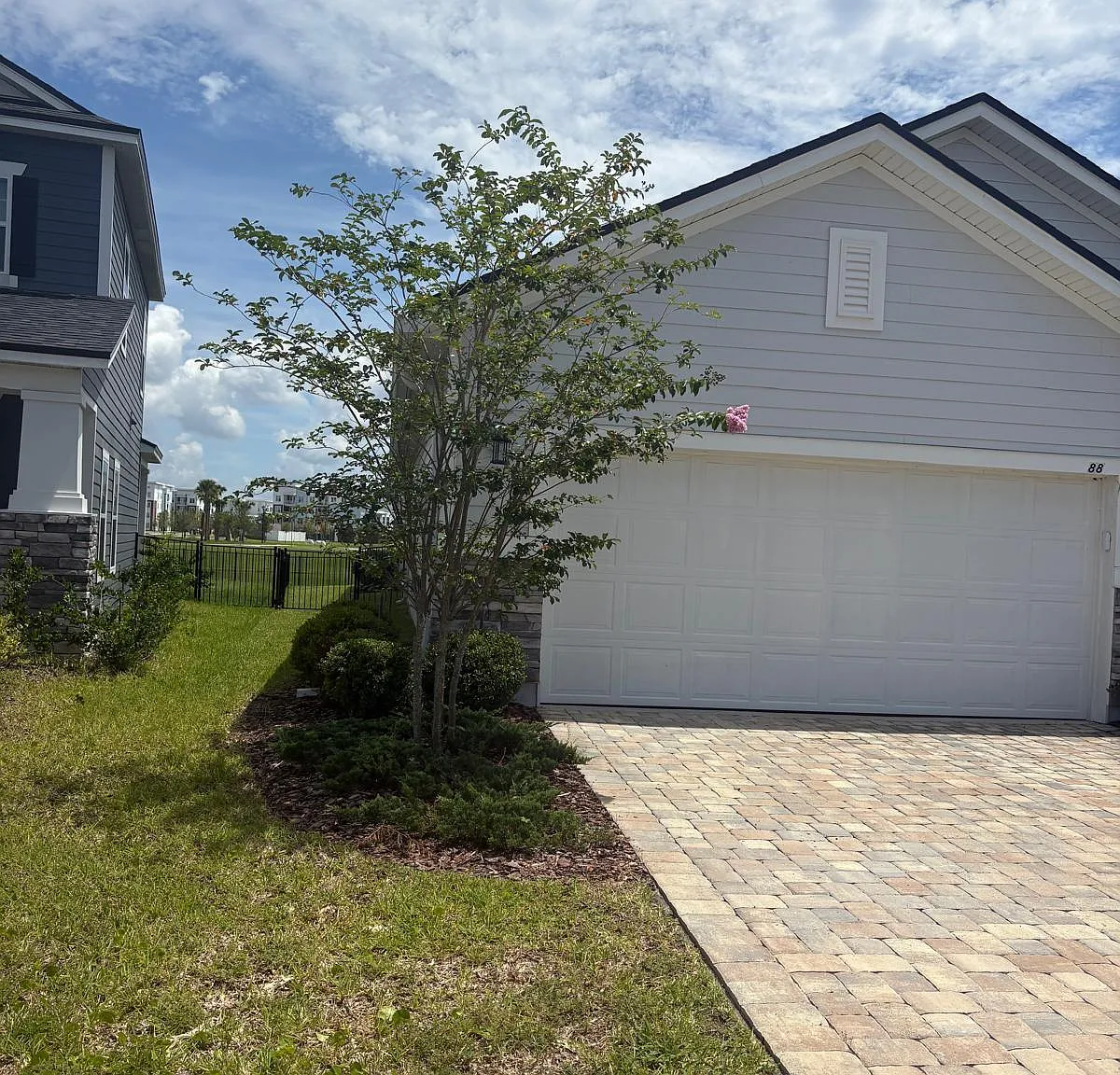3 bed, 2.5 bath, 1864 sqft, $2,450 — Photo 3