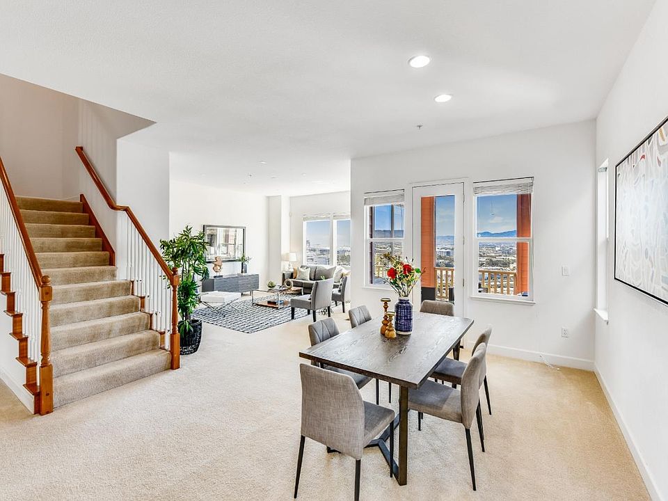 1st image of 23 Mandalay Pl