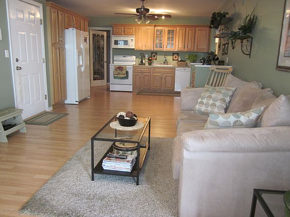 3rd image of 1340 Ocean Ave Unit 60