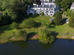 193 Park St #1, New Canaan, CT 06840