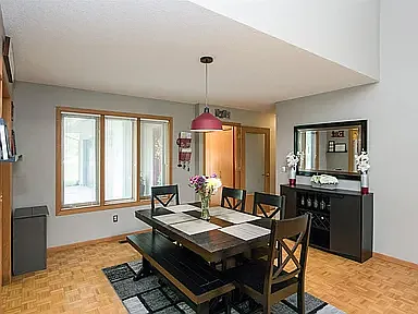3 bed, 1644 sqft, $2,400 — Photo 3