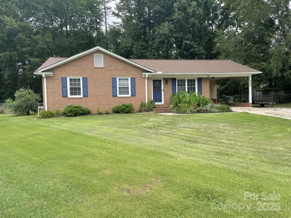 522 Dogwood Cir, Rockwell, NC 28138