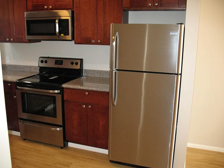 8415 Park Dr #6 — Photo 6