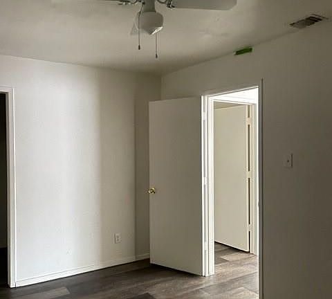 5th image of 5408 McCullough Ave #3