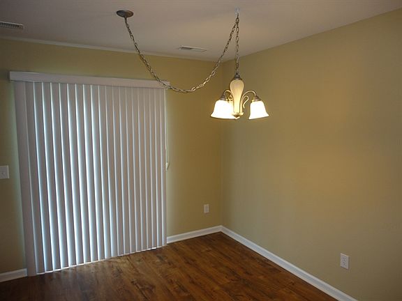 3rd image of 4117 Bluestem Dr