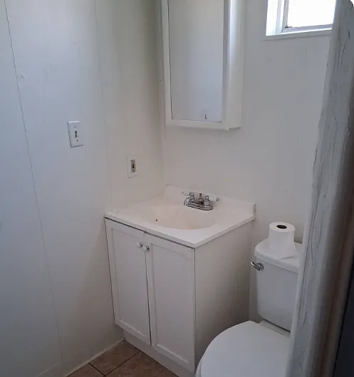 4 bed, 1700 sqft, $100 — Photo 3