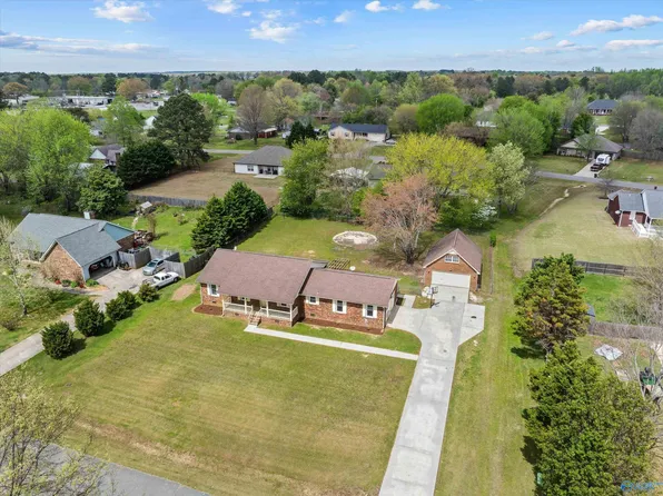 27653 Azalea Trl E, Athens, AL 35613