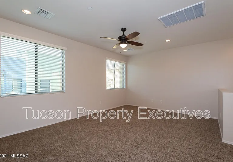 2442 E Emerald Moon Dr #1 — Photo 18