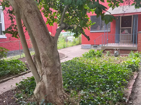 2206 Sarah St, Pittsburgh, PA 15203