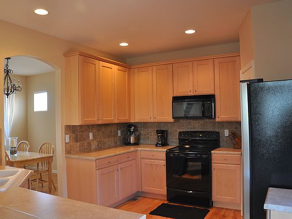 Kitchen - dining room on left