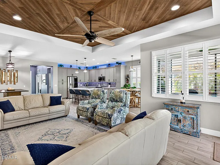504 Coral Reef Way — Photo 21