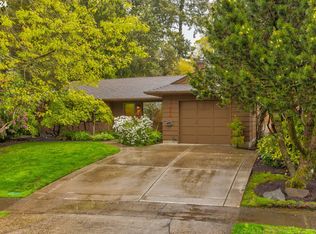 2080 SW Knollcrest Dr, Portland, OR 97225