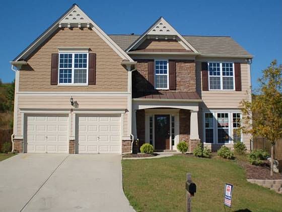 2nd image of 675 Earlham Dr