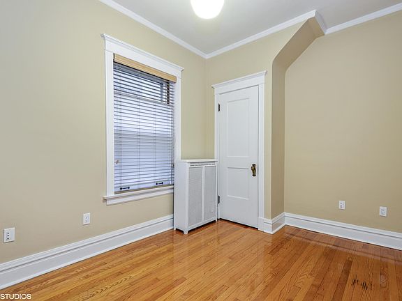 4th image of 1335 W Thorndale Ave #1