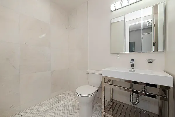 Rented by Aventana | media 9