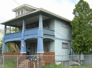 1655 Leith St, Flint, MI 48506