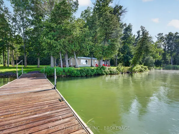 80 Trillium Ln, Greater Napanee, ON K0H 1G0
