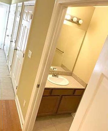 5th image of 3218 Veterans Memorial Pkwy #513