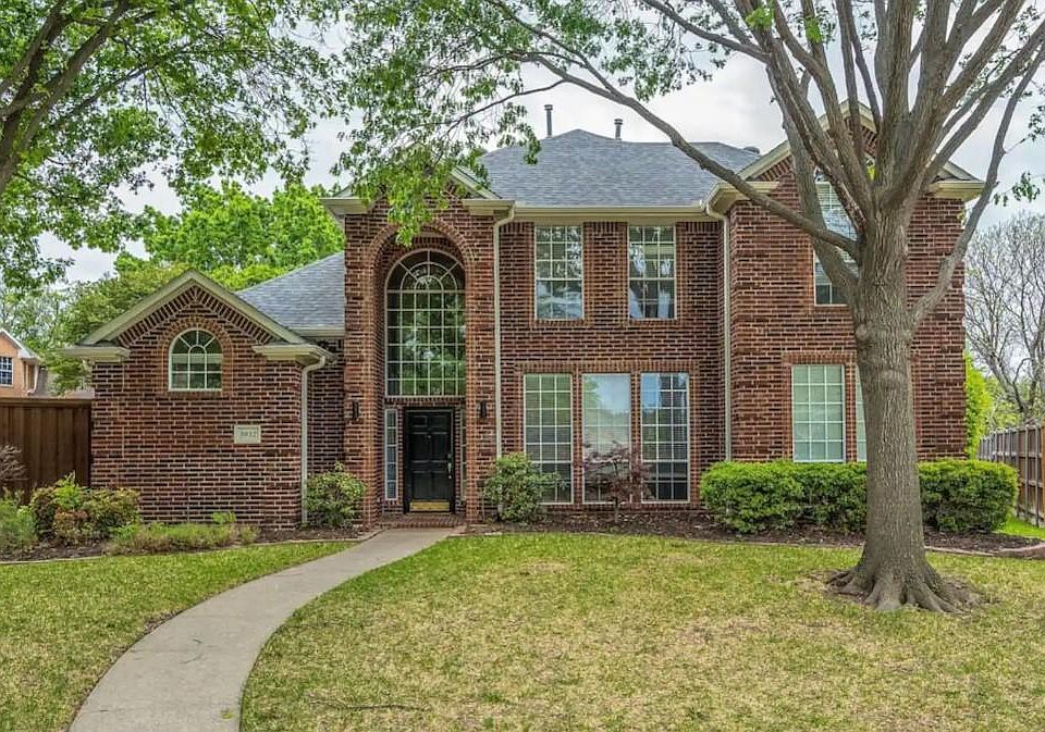 1st image of 3932 Montrose Dr