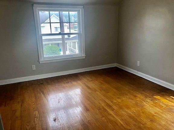 4th image of 3851 Liberty Ave