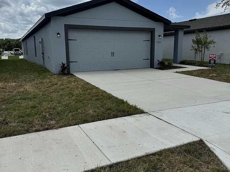 5745 Deep River Ave — Photo 12