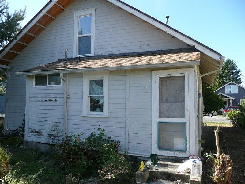2nd image of 2518 West St