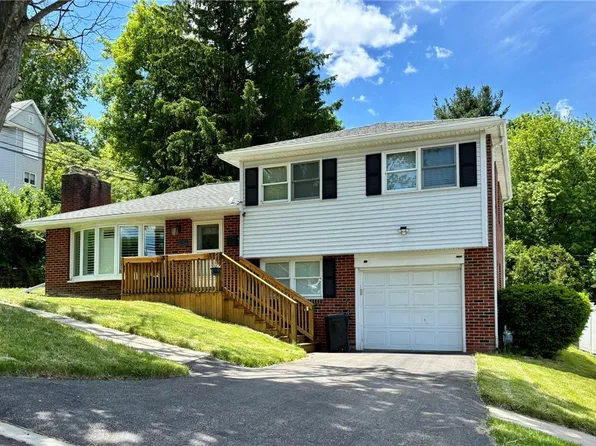 64 S Bridge St, Corning, NY 14830