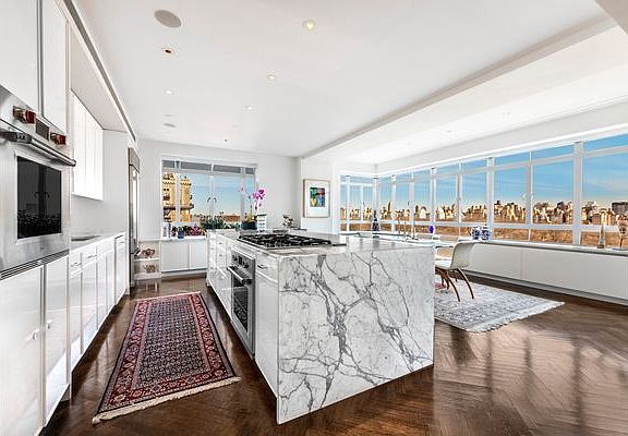 5th image of 25 Central Park W APT 12Q