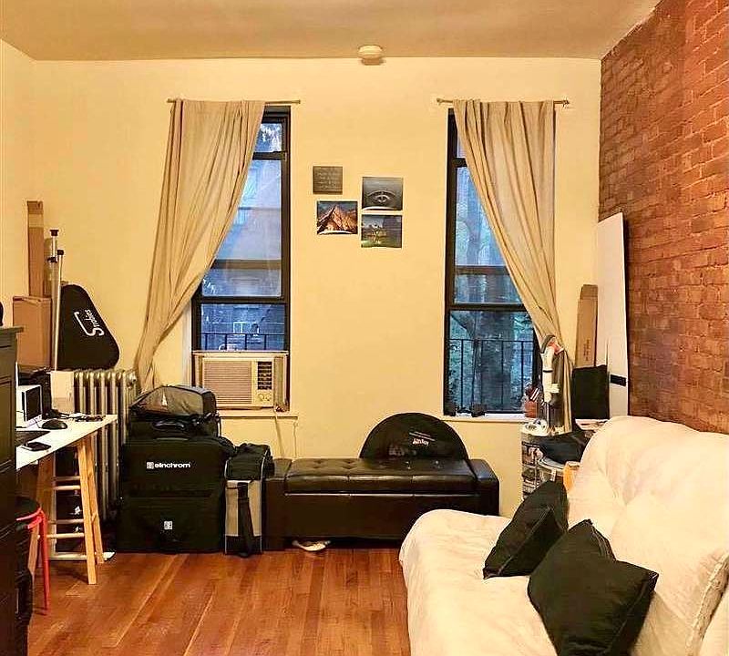 2nd image of 344 E 76th St APT 6