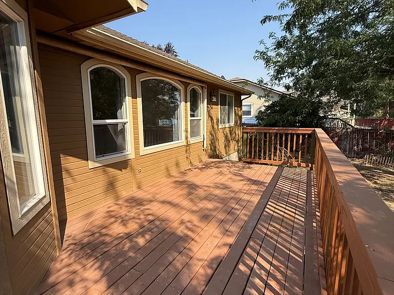 1033 W Pennwood St — Photo 16