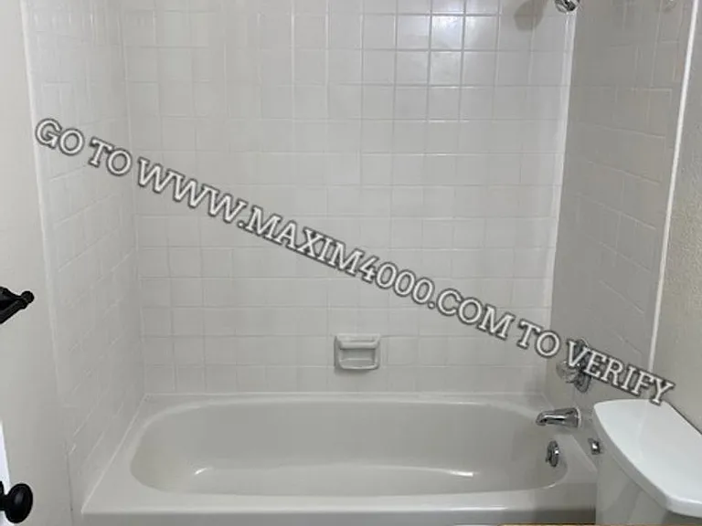 1140 Walnut Ave #15 — Photo 10