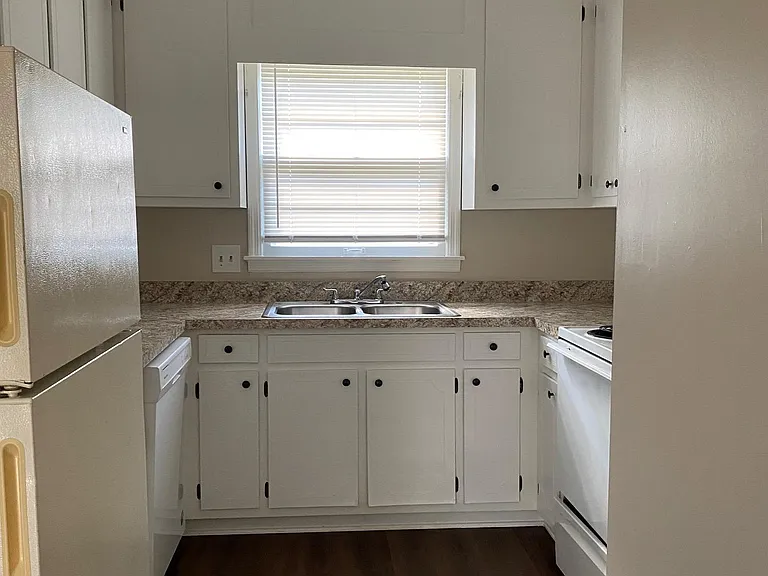 1504 Ascent Trl NW #B — Photo 10