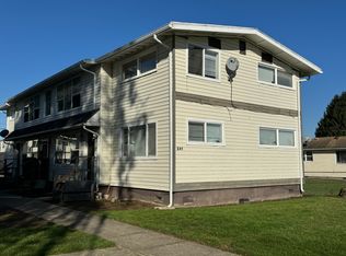 241 Beech St APT 1, Longview, WA 98632