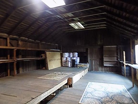 5th image of 605 Central Ave