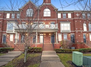 3139 Camden Dr, Troy, MI 48084