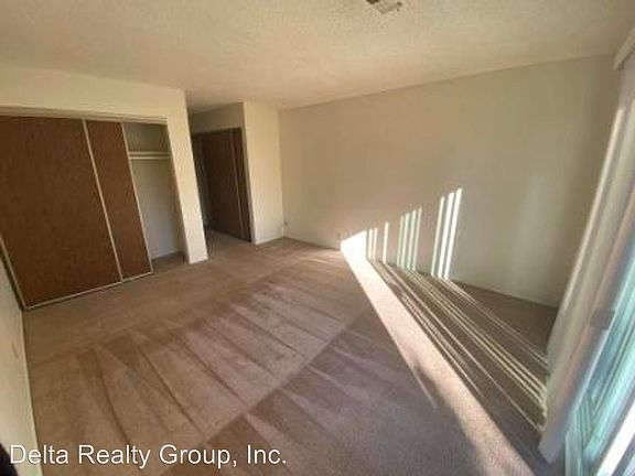 3rd image of 965 Davis St Unit A
