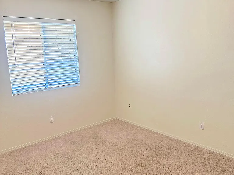 4106 E Chambers St — Photo 25