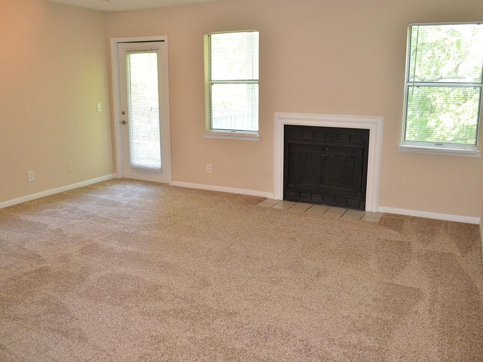 1st image of 1025 Club Pkwy
