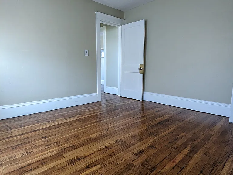 220 Norton St — Photo 19