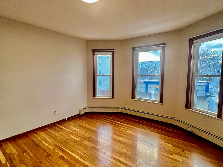 417-419 Ferry St #2 — Photo 25