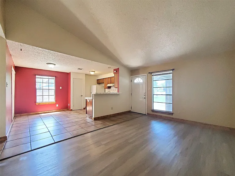 2400 Berkett Dr #A — Photo 4